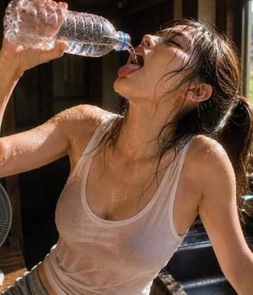 【d_789834】ごくり。飲む美女 / Gokuri: Drinking Beauties【Secret Habit】